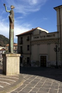 teatro_umberto-esterno