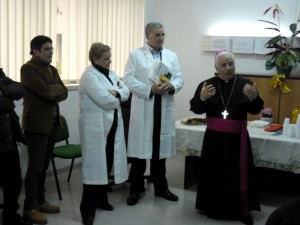 Vescovo_Cantafora_visita_SERT