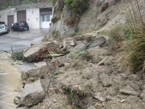 Frane località strada provinciale 21, altezza ingresso abitato di Motta
