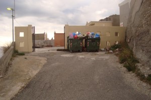 cassonetti cimitero lazzaro cassonetti cimitero lazzaro