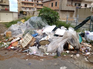 Vibo Marina abbandono ingombranti