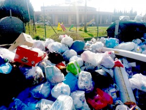 spazzatura e giostrine ad arghillà spazzatura e giostrine ad arghillà