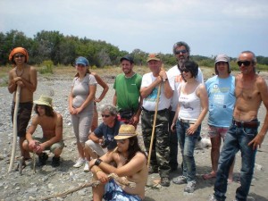 ragazzi-al-fiume-nica