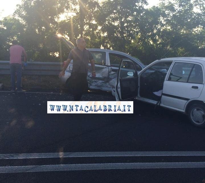 incidente-pellaro-ss106-2