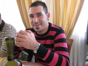 RAFFAELE CON LA MAGLIA A RICHI-2