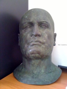 Busto Mussolini