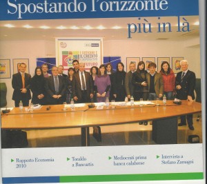 il presidente Nicola Paldino al centro con i giovani del Club Giovani Soci