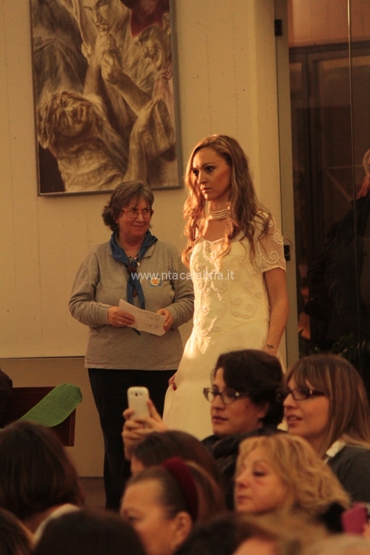 sfilata-sposa-pane-amore-007