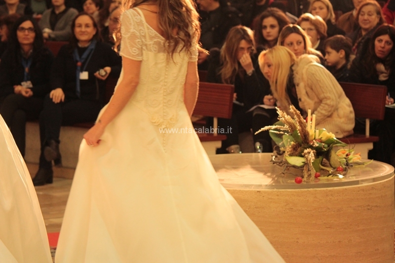 sfilata-sposa-pane-amore-009