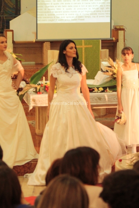 sfilata-sposa-pane-amore-011