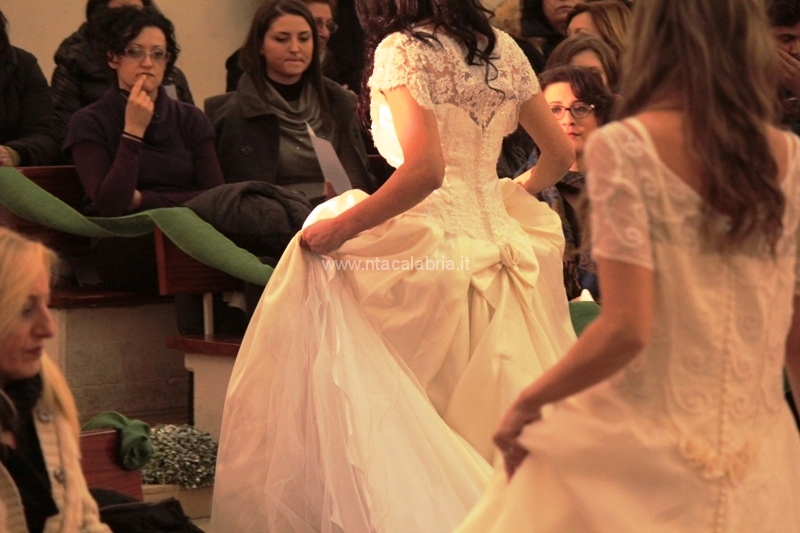 sfilata-sposa-pane-amore-024