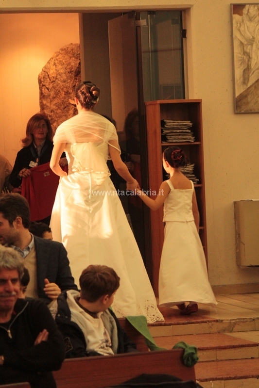 sfilata-sposa-pane-amore-040