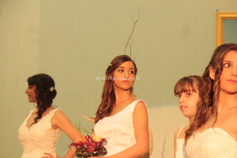 sfilata-sposa-pane-amore-056