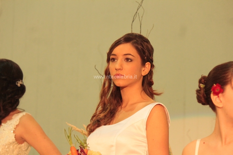 sfilata-sposa-pane-amore-057