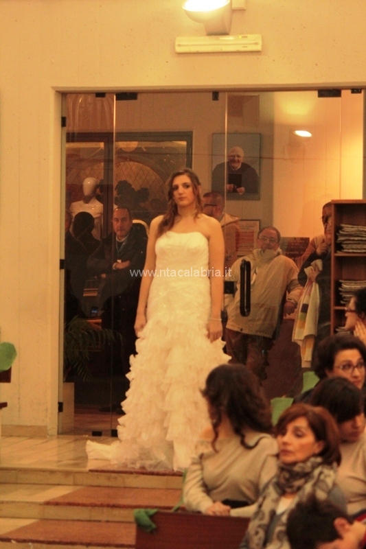 sfilata-sposa-pane-amore-102