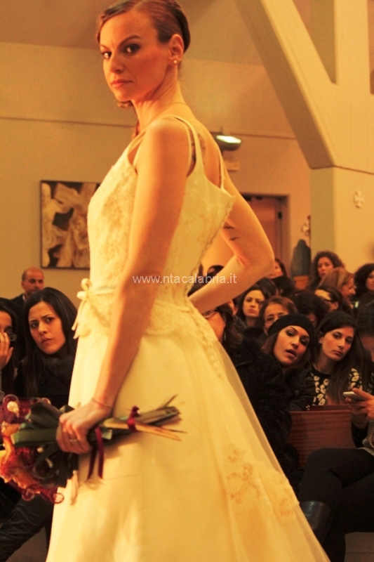 sfilata-sposa-pane-amore-106