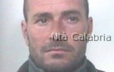 Fossato Jonico (Rc), uomo arrestato per detenzione di armi e sostanze stupefacenti