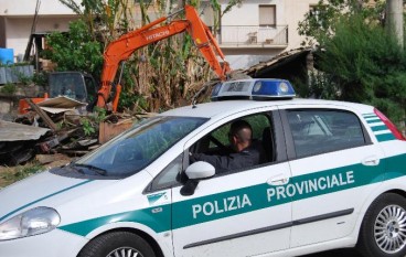 Reggio Calabria, demolite opere fatiscenti sul Torrente “Armo”