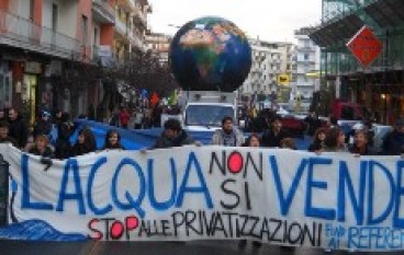 Comitato referendario Acqua Pubblica di Reggio Calabria: Splendida manifestazione a Cosenza, moratoria subito!