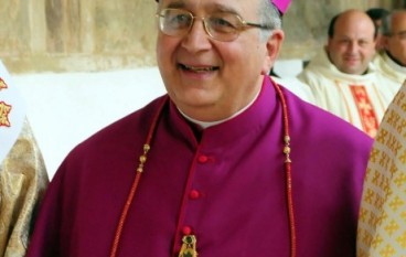 Locri, vescovo scrive lettera pastorale e la distribuisce ai fedeli