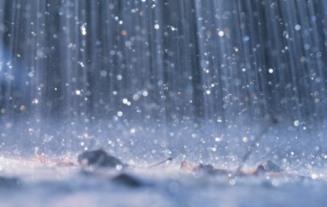 Calabria, pioggia insistente provoca allagamenti e disagi per la viabilità stradale