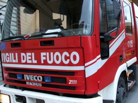 Incendio a Melito Porto Salvo