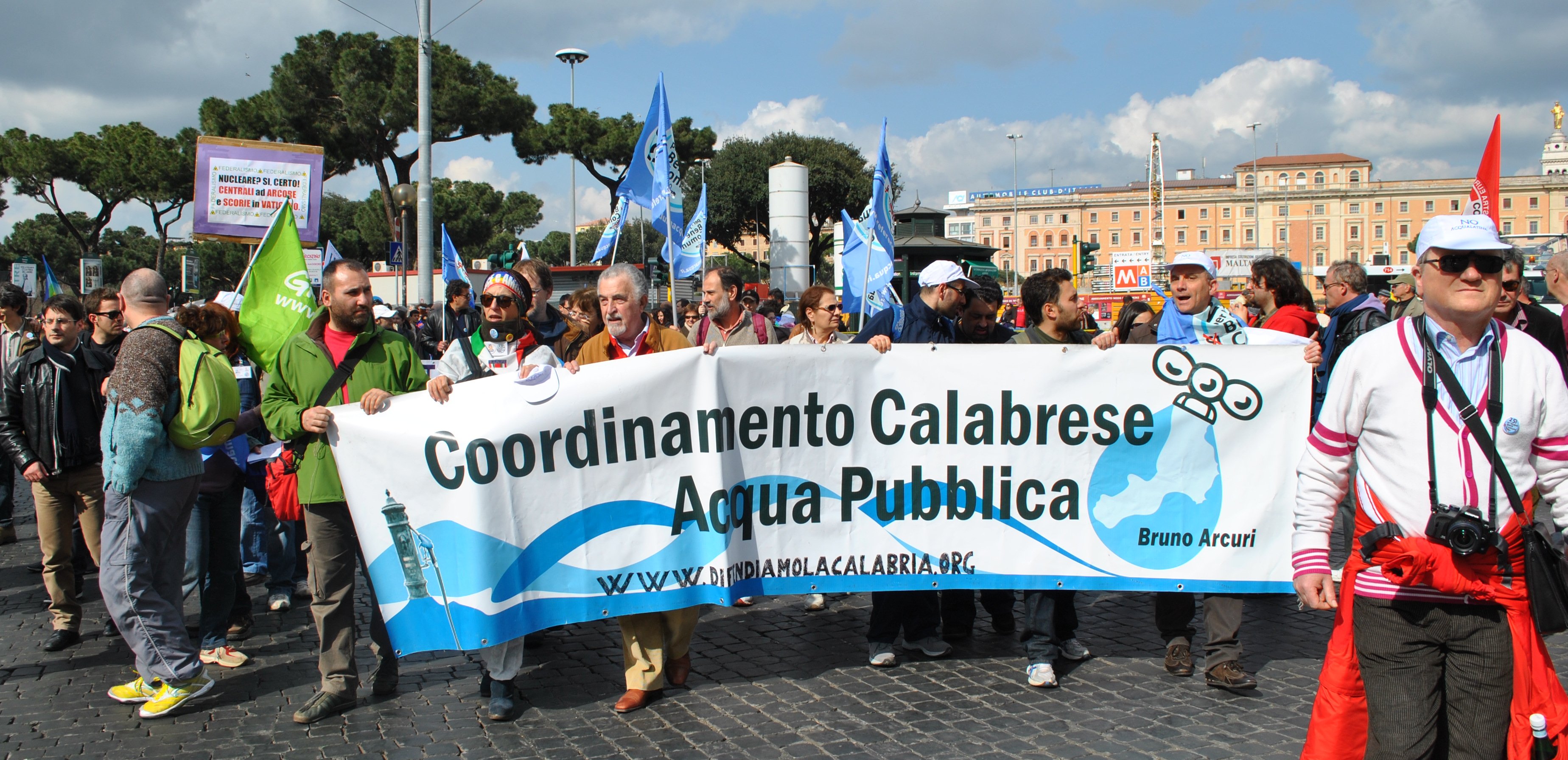 acqua pubblica manifestazione roma