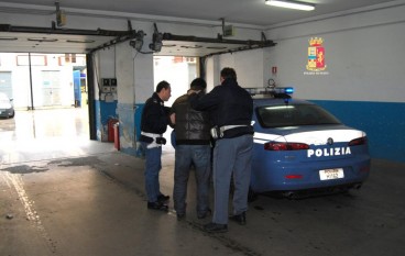 Reggio Calabria, aggredisce prostitute tentando di imporsi come protettore. Polizia arresta tunisino