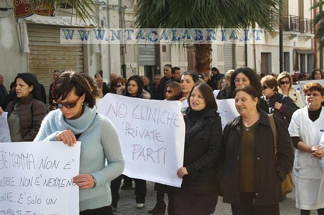 manifestazione punto nascite melito porto salvo