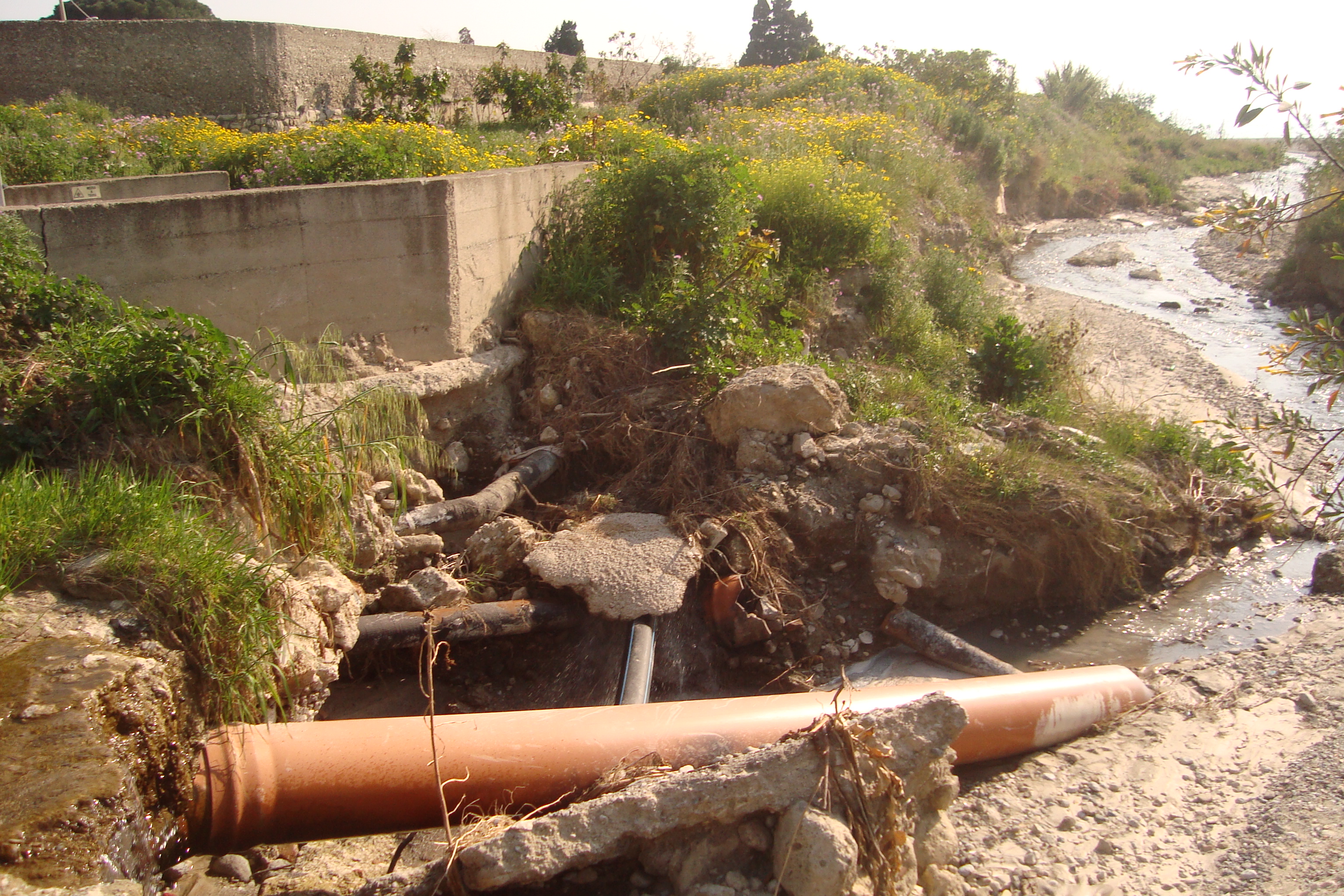 scarichi fognari torrente Oliveto