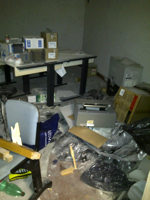 ASP Reggio.Via Padova.Stanza attigua a gabinetto medico