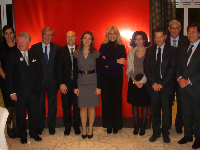 al-centro-l'ambasciatore-morabito-e-la-dirigente-regionale-cristiano