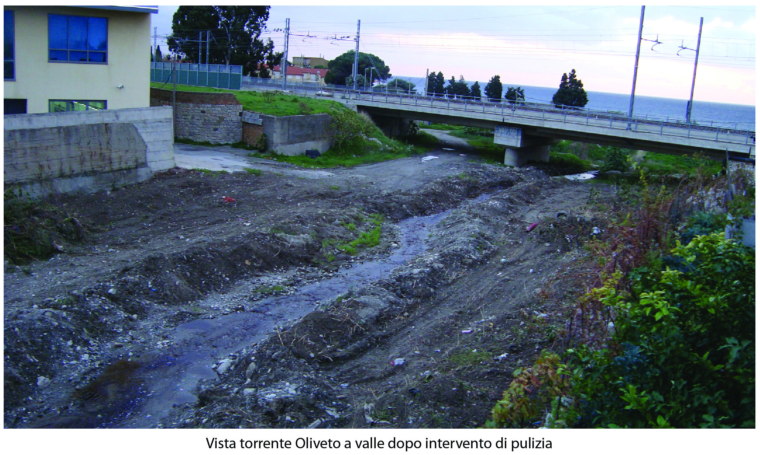 TORRENTE OLIVETO A VALLE DOPO INTERVENTO DI PULIZIA