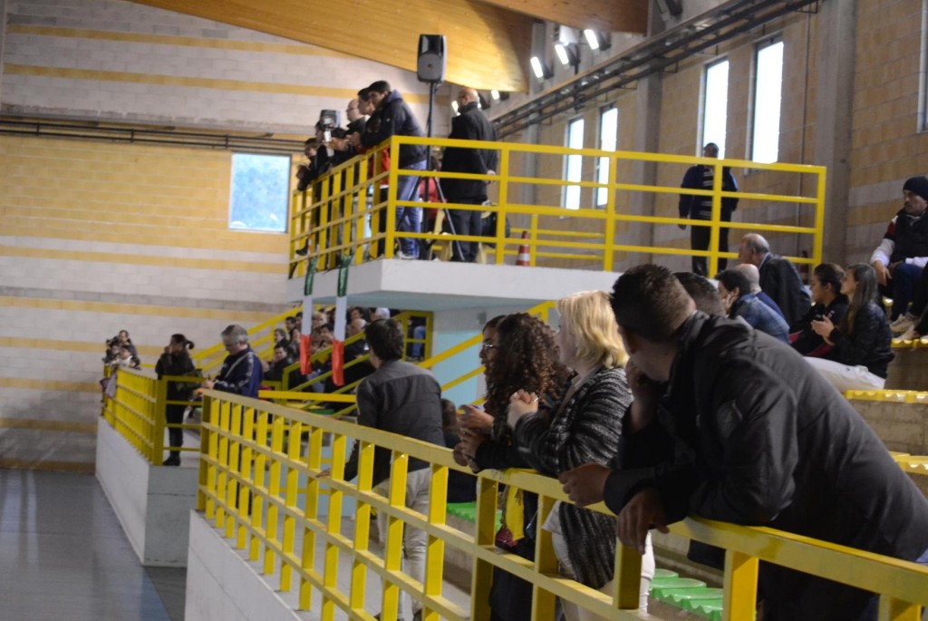 numeroso pubblico accorso ad assistere il match