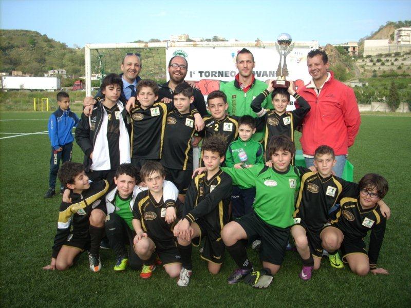 SCUOLA CALCIO MIRABELLA PRIMI CLASSIFICATI TORNEO PASQUISP