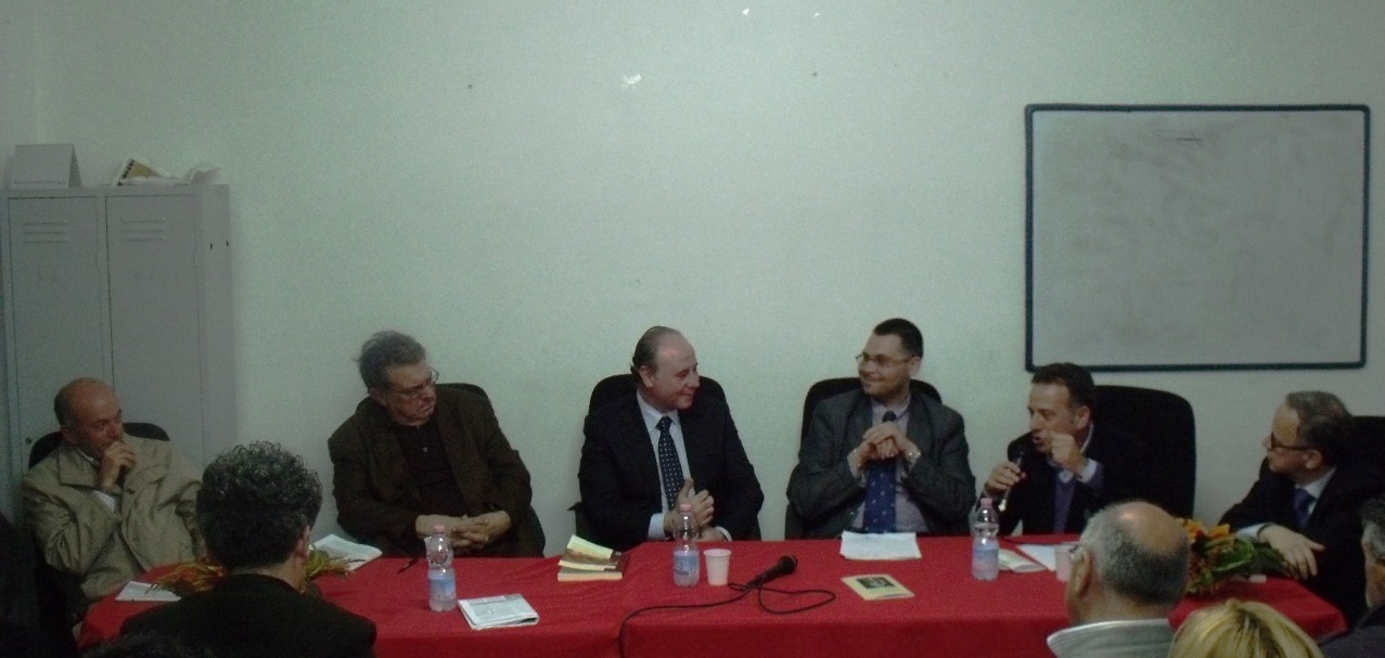 libro mario maesano roghudi