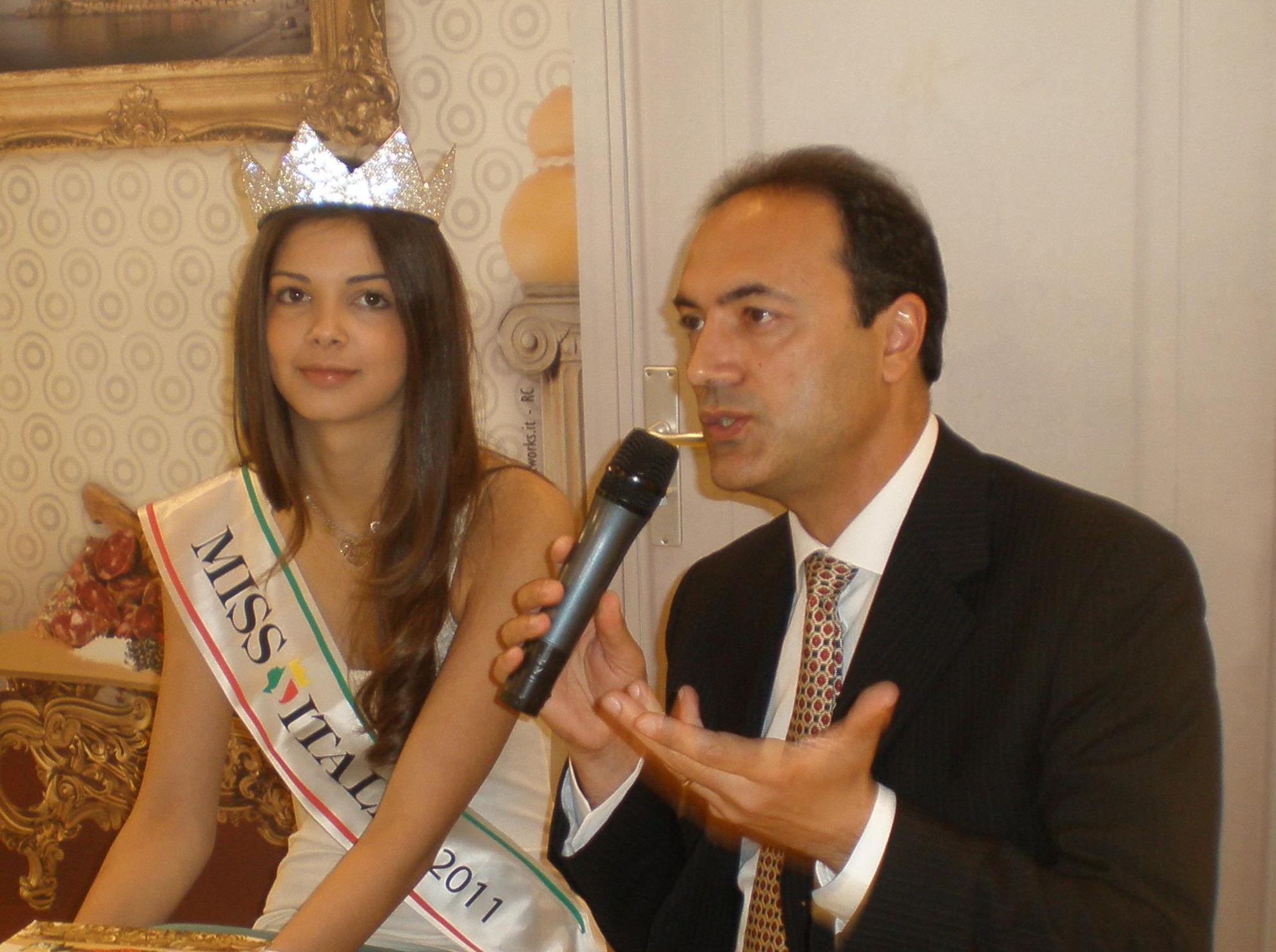 Miss Italia al Cibus 2012 per promuovere le Reggine Dei Sapori