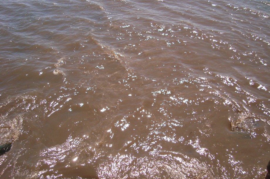 liquami a mare lazzaro