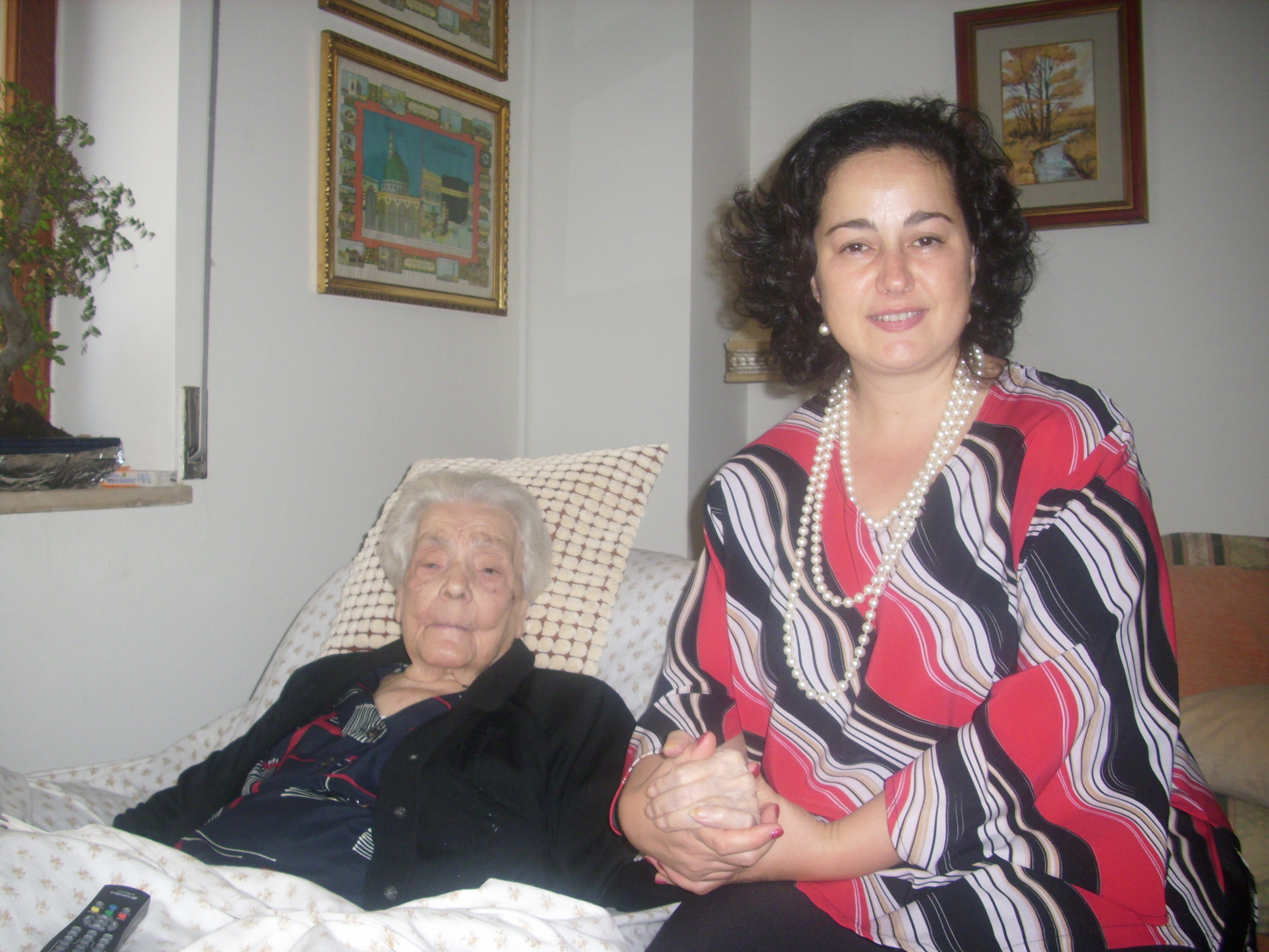 Foto sig.ra Garieri con la presidente Montorosso