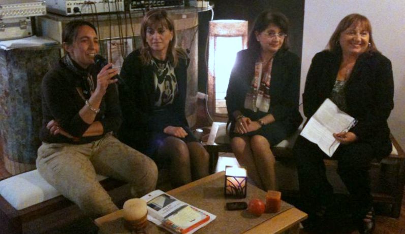 caffè letterario. da sin. Richichi, Felletti, Denaro, De Stefano