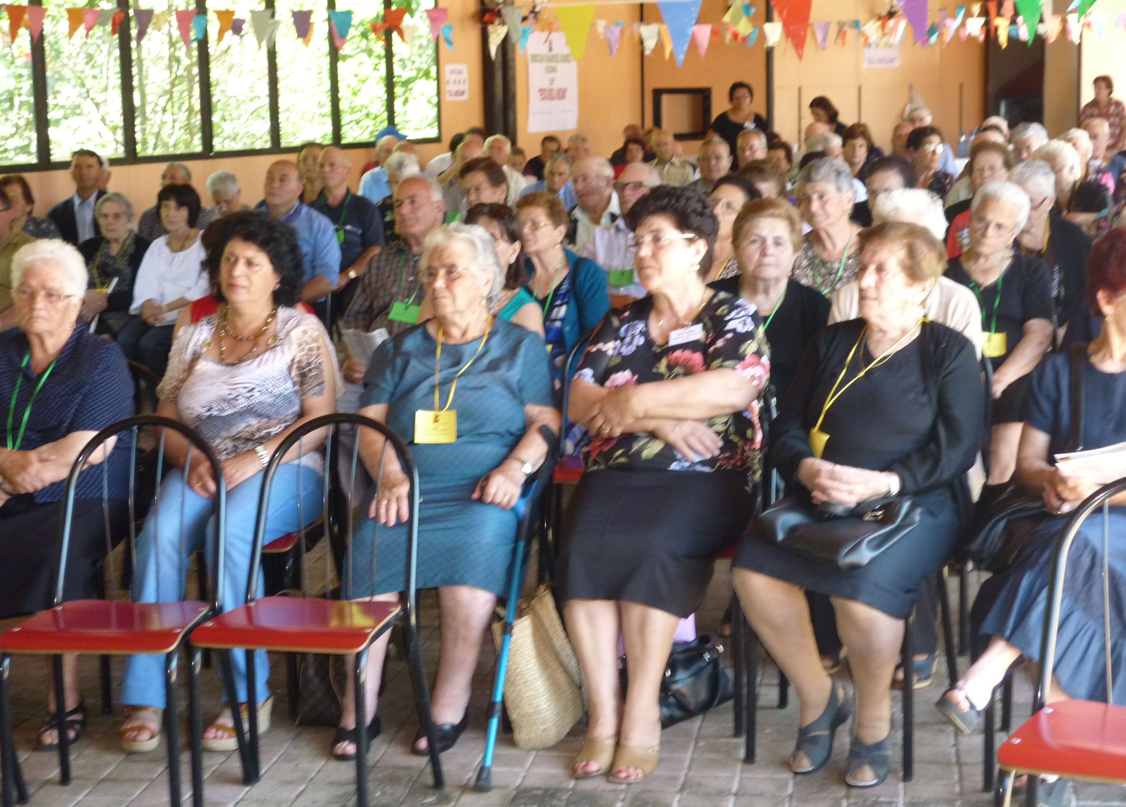 volontari-animano-la-Festa-anziani-2012