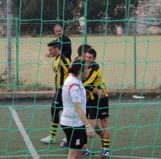 Esultanza gol Pasquale Falcone - Aurora- Calcio a 5