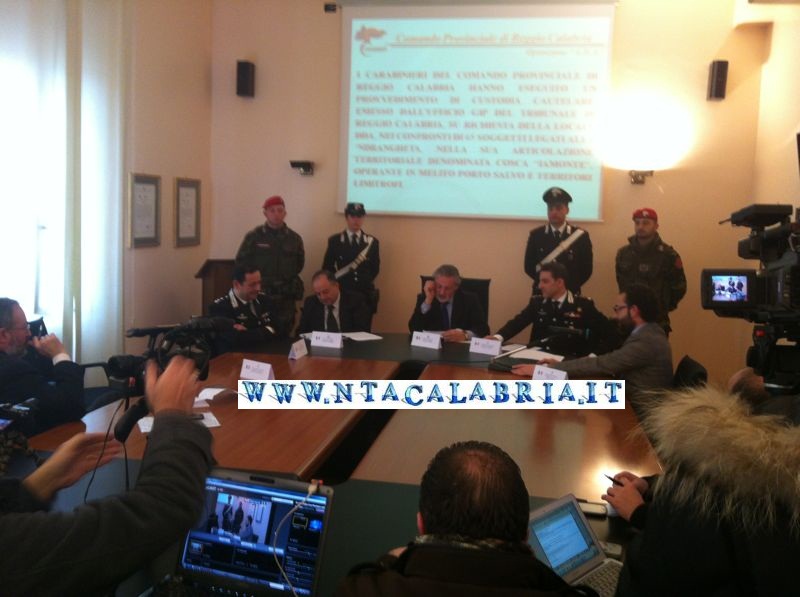 conferenza-stampa-arresti-melito