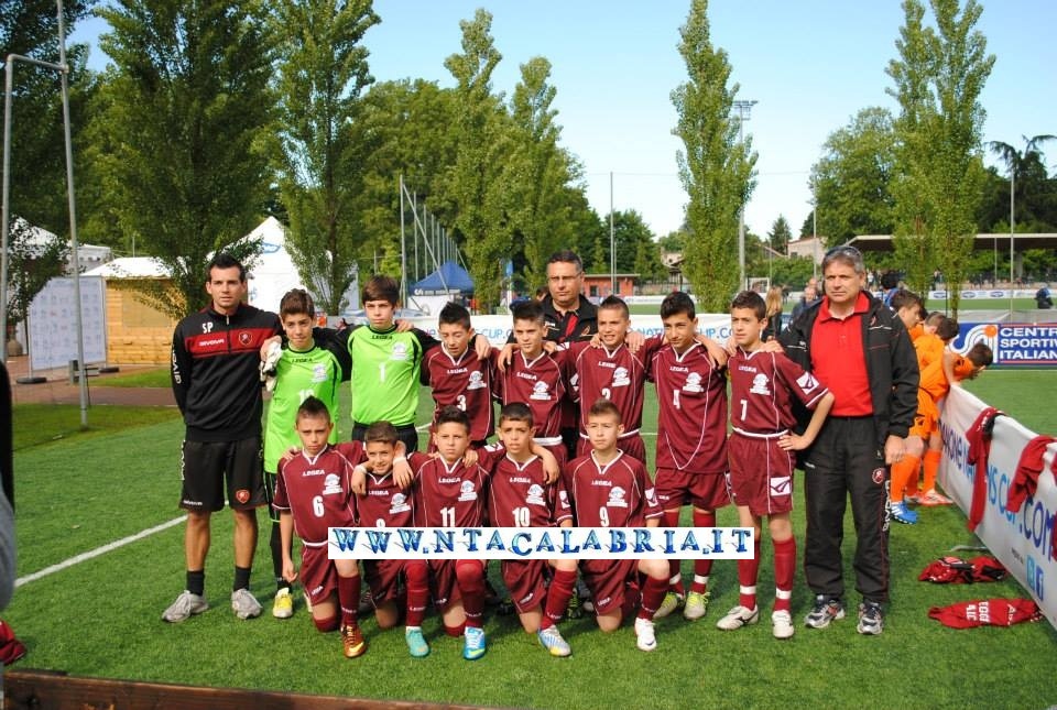 REGGINA-CALCIO-TERZA-CLASSIFICATA -FINALE-NAZIONALE-DANONE-CUP-2013