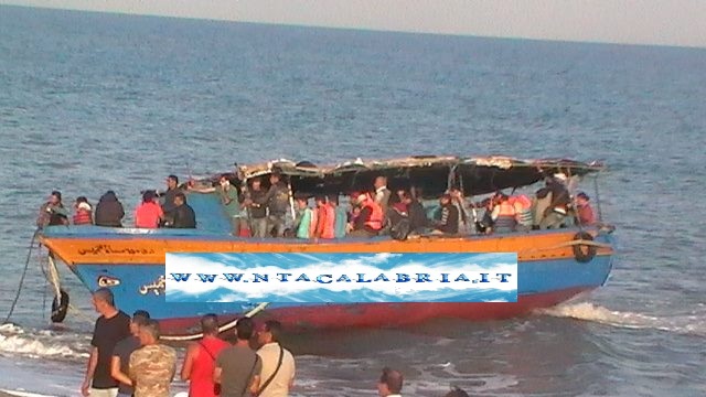 brancaleone-sbarco-immigrati