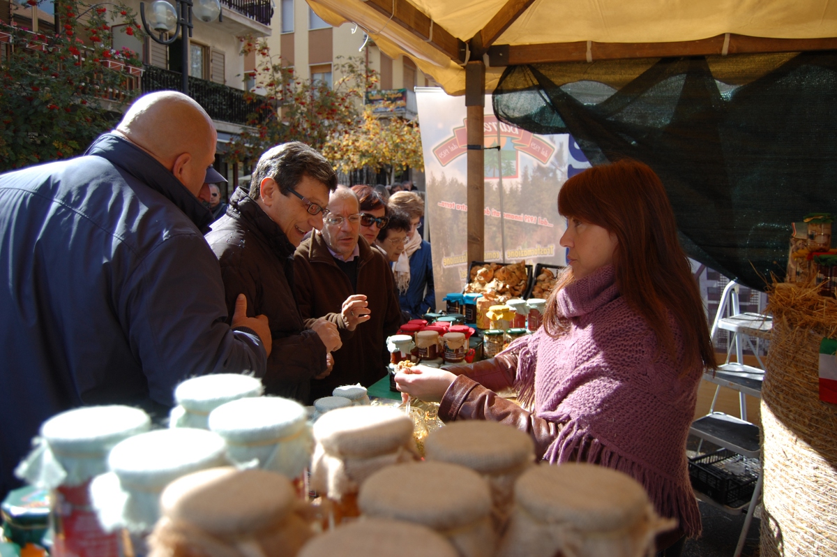 Tra-gli-stand-di-Autunno-Silano