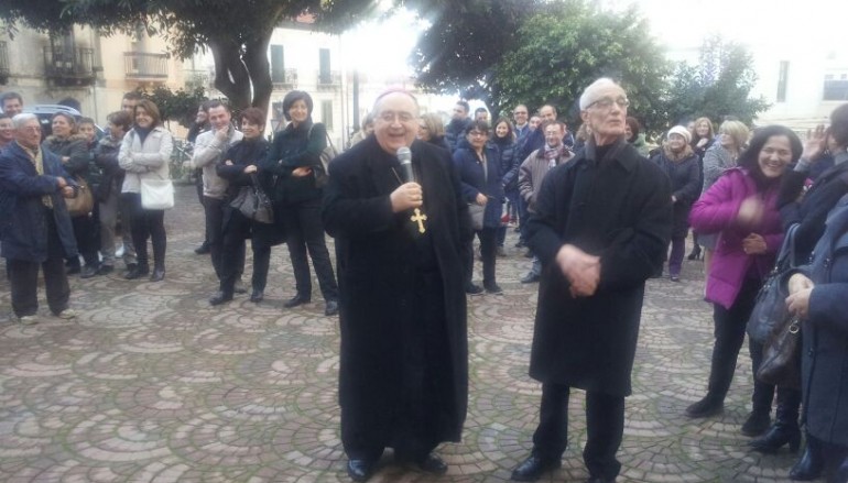Arcivescovo Morosini in visita a Melito Porto Salvo, le foto