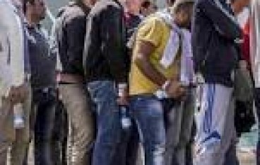 Migranti: Seby Romeo su protesta quartiere Archi