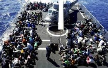 Reggio Calabria, sbarcata nave con migranti