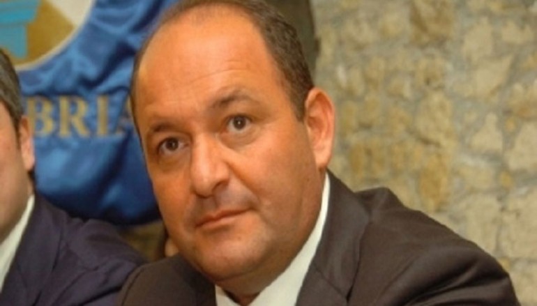 Sen. Caridi: “Solidarietà al sindaco di Brancaleone”